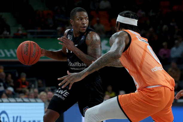 力相对较弱 力相对较弱