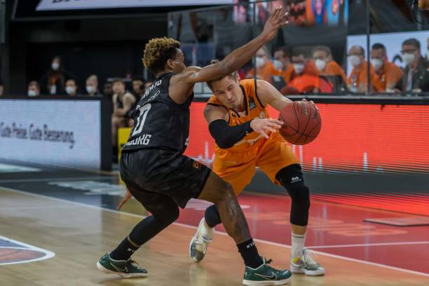 身于篮球梦 身于篮球梦